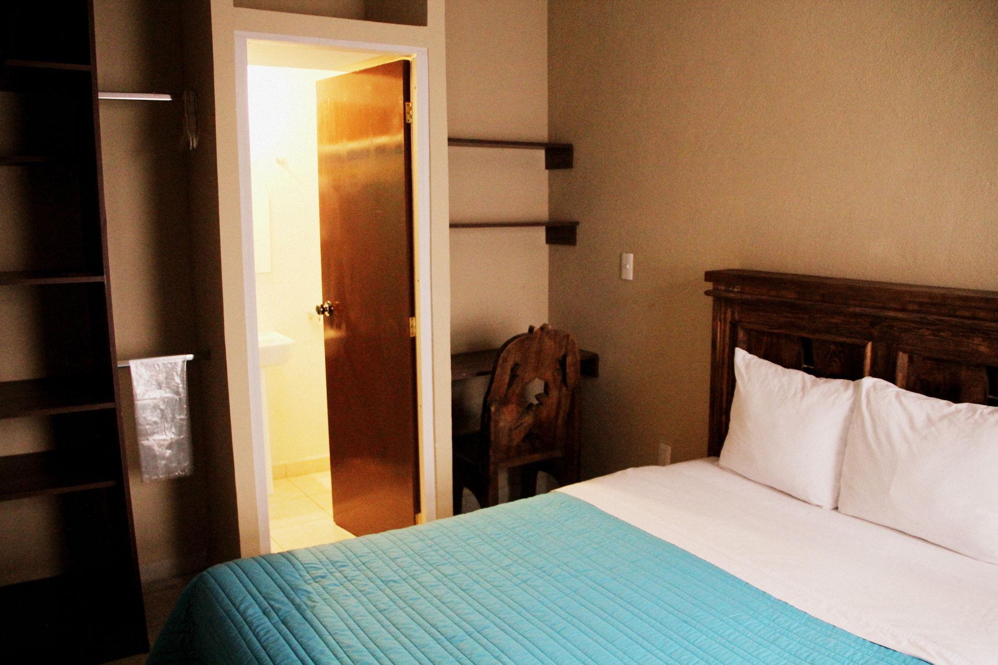 Residencia San Pablo Hostel Querétaro Екстериор снимка